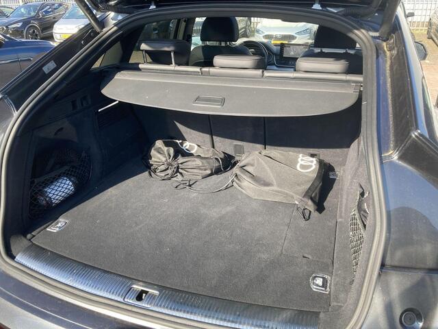 Audi Q5 Sportback 50TFSIe/299PK S-tronic S edition · Panoramadak · Apple/Android Car Play · Camera + parkeersensoren ·