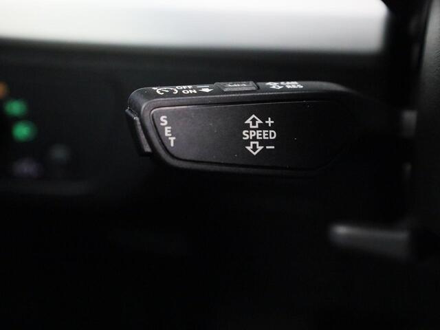 Audi Q5 55 TFSIe 270kW/367PK quattro S Line · Panoramadak · Apple/Android Car Play · Camera · Leder/Alcantara · Drive select