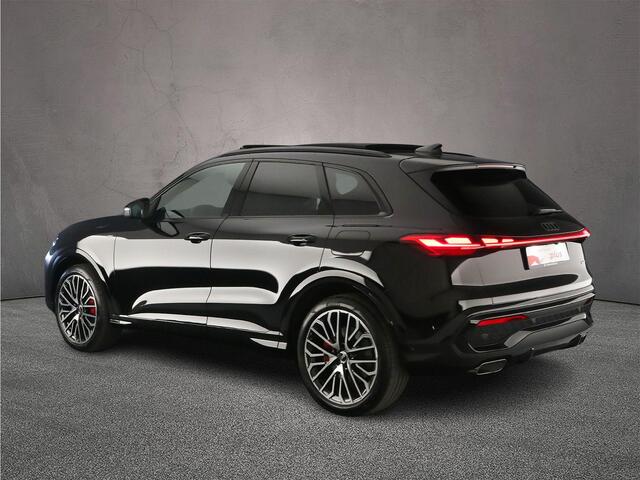 Audi Q5 2.0 TFSI e-hybrid quattro S edition Competition | Luchtvering | Trekhaak | Pano | Memory | Tech pro | Oled | Headup | 360 Camera |