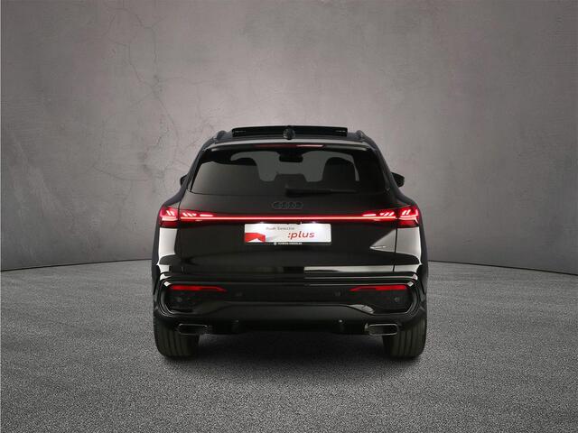 Audi Q5 2.0 TFSI e-hybrid quattro S edition Competition | Luchtvering | Trekhaak | Pano | Memory | Tech pro | Oled | Headup | 360 Camera |