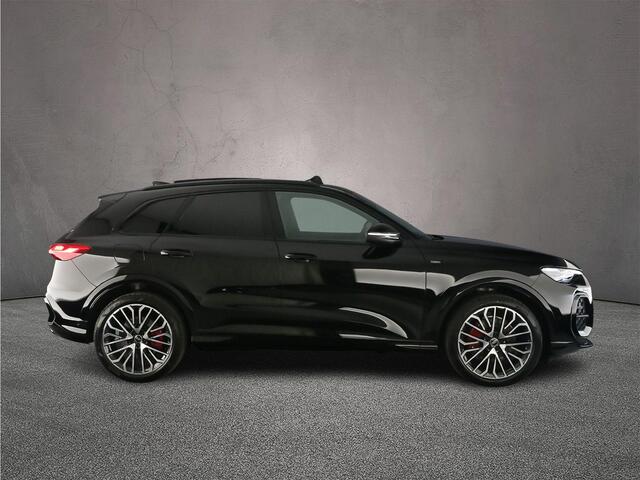 Audi Q5 2.0 TFSI e-hybrid quattro S edition Competition | Luchtvering | Trekhaak | Pano | Memory | Tech pro | Oled | Headup | 360 Camera |