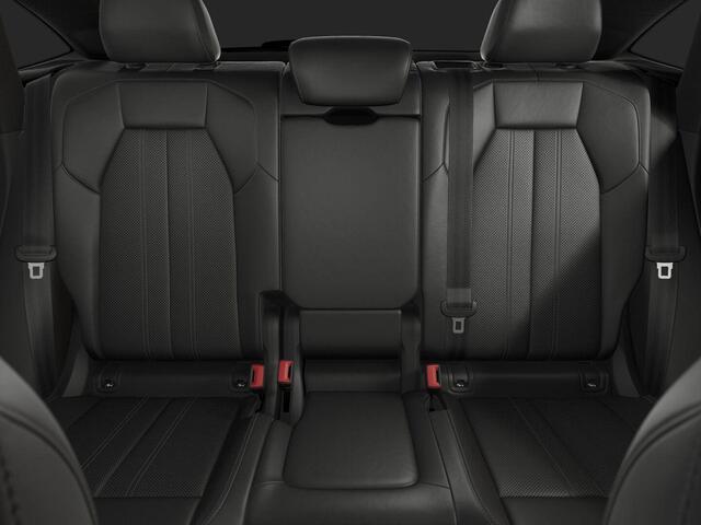 Audi Q5 Sportback e-hybrid quattro S edition Competition 367 PK · Stoelventilatie · Glazen panoramadak · B&O Premium 3D