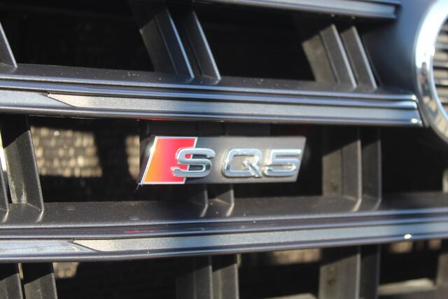 Audi Q5 3.0 TFSI SQ5 Quattro Dealeronderhouden/Panoramadak/Head-up display/Digital dashboard/Adaptieve cruise control/Adaptief onderstel/Sfeerverlichting/Achteruitrijcamera/Dodehoeksdetectie/Climate control/Stoelverwarming voor+achter/Stoelverkoeling voor/Navigat