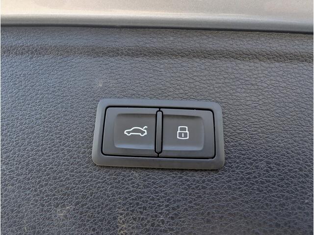 Audi Q5 50TFSIe quattro S edition, Trekhaak, Stoelverw,Camera, Navi