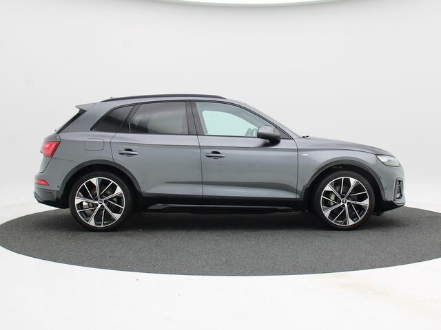 Audi Q5 50 TFSi e 299 Pk S-Line Competition | 360° Camera | Stoelverwarming | Head Up | Bang & Olufsen | Adaptive Cruise | 21 Inch | 59.294 Km!!
