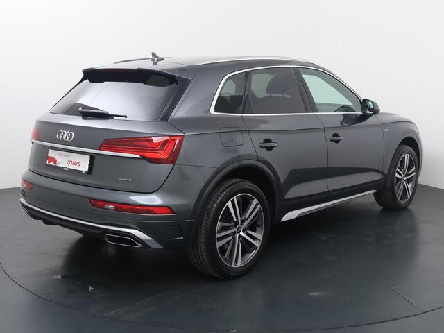 Audi Q5 50 TFSI e S edition | 299 PK | SoH 100% | Adaptive cruise control | Dodehoek detectie | Climate control | S line | Achteruitrijcamera |