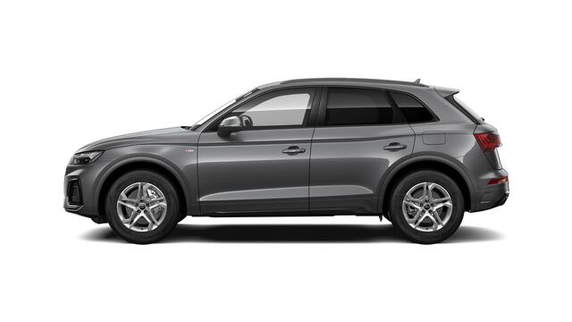 Audi Q5 55 TFSI e quattro Competition Optiekpakket zwart - Zonwering - Comfort interieurvoorverwarming - Achterbank plus - Sportstoelen - Stoelverwarming - Assistentiepakket City - Cruise Control - Achteruitrijcamera -