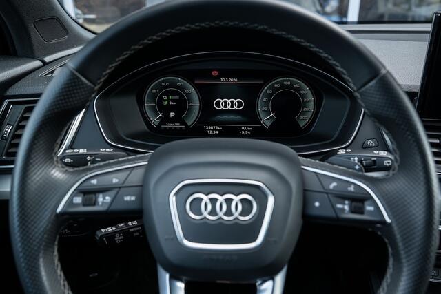 Audi Q5 55 TFSI e S edition | Luchtvering | Head-Up | B&O | Virtual | Memory | Massage | ACC | Trekhaak | 21 Inch |