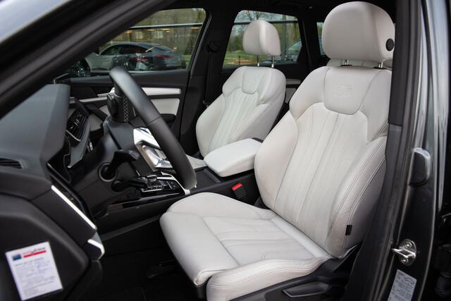 Audi Q5 55 TFSI e S edition , Panoramadak, Trekhaak, Carplay,
