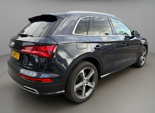Audi Q5 2.0 TFSi 252pk Quattro Sport, Pano | Luchtvering | Virtual