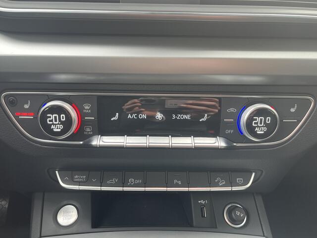 Audi Q5 55 TFSI e S edition / 367 PK! / Elektrische Trekhaak (2.000KG) / Quattro Aandrijving / Virtual Cockpit / Navigatie / S-line Exterieur / Stoelverwarming / Parkeersensoren Voor&Achter / All Season Banden / 20" Lichtmetalen Velgen / Elektrische Kofferbak /