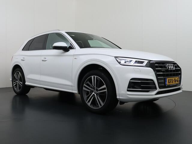 Audi Q5 55 TFSI e quattro Competition 32.000KM! |PANO| ELEKTRISCHE TREKHAAK| ELEK. ACHTERKLEP |MASSAGE| ADAPTIVE CRUISE| CAMERA| NET ONDERHOUD GEHAD RIJKLAAR INCL. 12 MND BOVAG GARANTIE| SFEERVERLICHTING