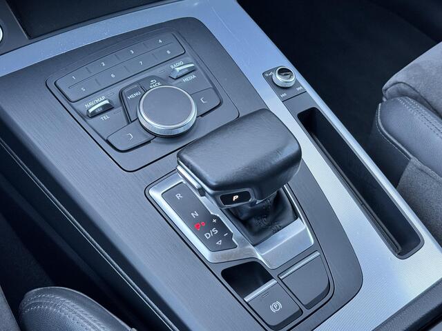 Audi Q5 50 TFSI e quattro S line edition 299 PK | Trekhaak | 20 Inch | ACC | Apple CarPlay
