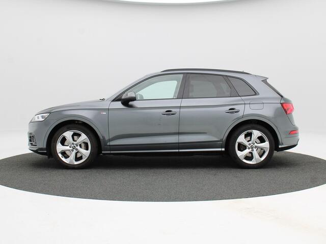 Audi Q5 55 TFSi e quattro Competition 367 Pk | Stoelverwaring | Camera | Navigatie | Adaptive Cruise | Climatronic | Matrix LED | 20 Inch