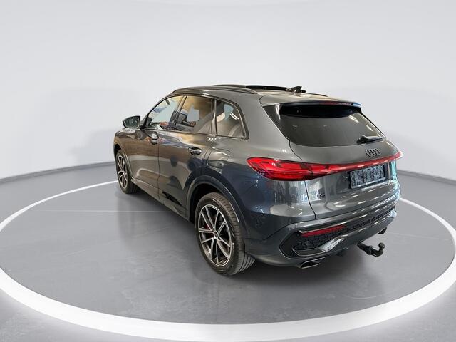 Audi Q5 2.0 TFSI 367pk S-tronic e-hybrid Quattro S edition · Panoramadak · Wegklapbare Trekhaak · 360 Camera · Dodehoek Detectie · B&O Audio · 20'' Inch ·