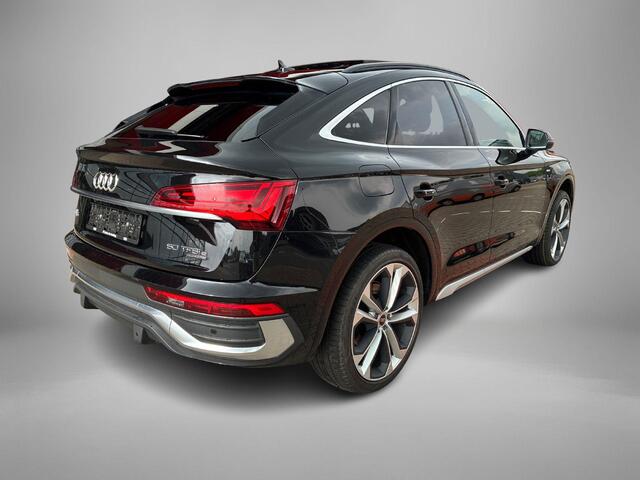 Audi Q5 Sportback 50 TFSIe 299pk S-tronic S edition · Camera · Panoramadak · Apple/Android Car Play · Navigatie · Elek. Achterklep · Stoelverwarming ·