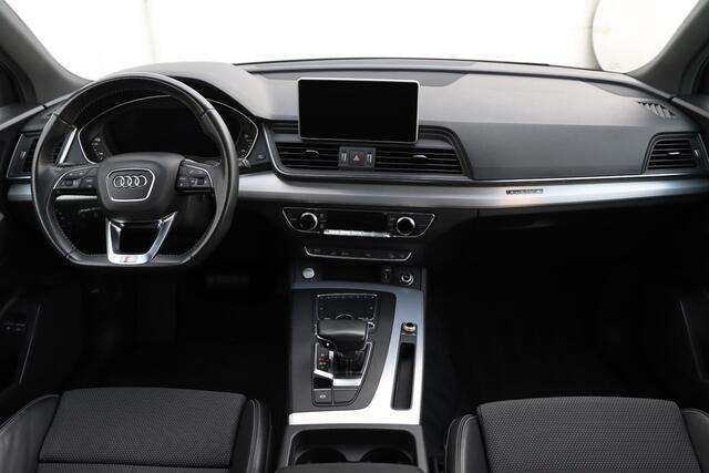 Audi Q5 50 TFSI e quattro S Edition Competition 300pk S-Tronic | SOH 92,9% | Camera | Navi | Virtual Cockpit