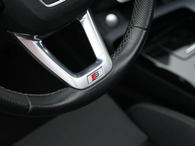 Audi Q5 50 TFSI e 299 pk S-Line | Panoramadak | 360 Camera | Adaptive Cruise | Elektrische achterklep | Stoelverwarming