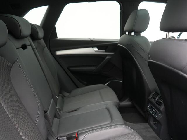 Audi Q5 50 TFSI e S Line PHEV 300pk Dealer O.H. | Trekhaak Af Fabriek | Panodak | 360 Camera | Adaptive Cruise | Sportstoelen Memory & Verwarmd | Park Assist | Navigatie | DAB | Standkachel | Plug In Hybrid |