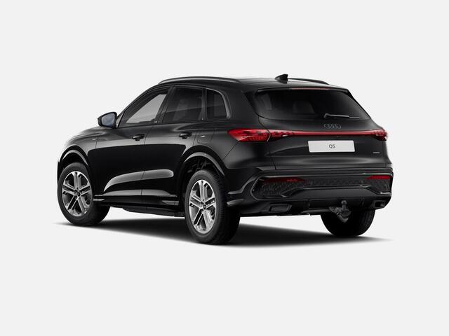 Audi Q5 2.0 TFSI e-hybrid quattro S edition 299 PK · Tech plus · Glazen panoramadak · Trekhaak elek. wegklapbaar