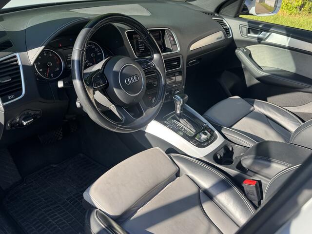 Audi Q5 2.0 TFSI AUT S-LINE, PANO, LEDER Adrenalin Sport