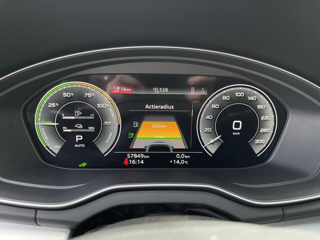Audi Q5 55 TFSI e S edition Competition 19"/Leder/Stoelverwarming/Adaptieve cruise/Dodehoek/Camera/Apple Carplay & Android Auto