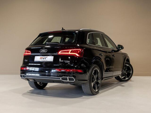 Audi Q5 55 TFSI e S-Line edition / 368pk / Panorama dak / Keyless / Stoelverwarming /
