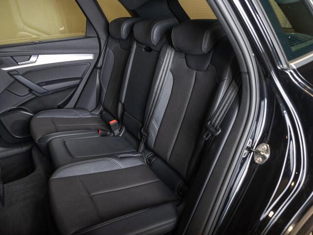 Audi Q5 55 TFSI e S-Line edition / 368pk / Panorama dak / Keyless / Stoelverwarming /