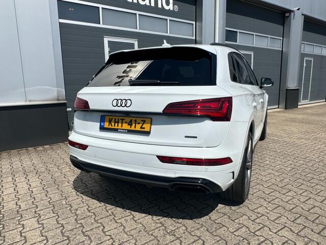 Audi Q5 55 TFSI e Competition Quattro S-Line 2025 *BTW *BenO *Pano *Adaptive *21inch *trekhaak