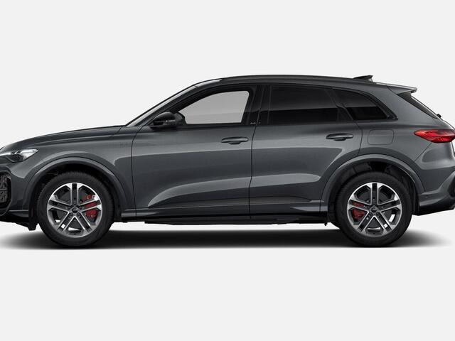 Audi Q5 2.0 TFSI e-hybrid quattro S edition Competition 367 PK · Glazen panoramadak · Tech pro · B&O premium 3D