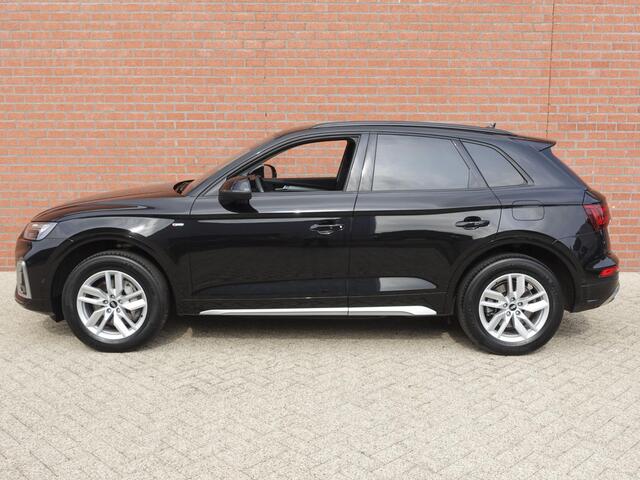 Audi Q5 50 TFSI e 300pk PHEV S Line Automaat Navigatie Camera Parkeersensoren Head Up Display Stoelverwarming LED Koplampen Cruise Control Climate Control