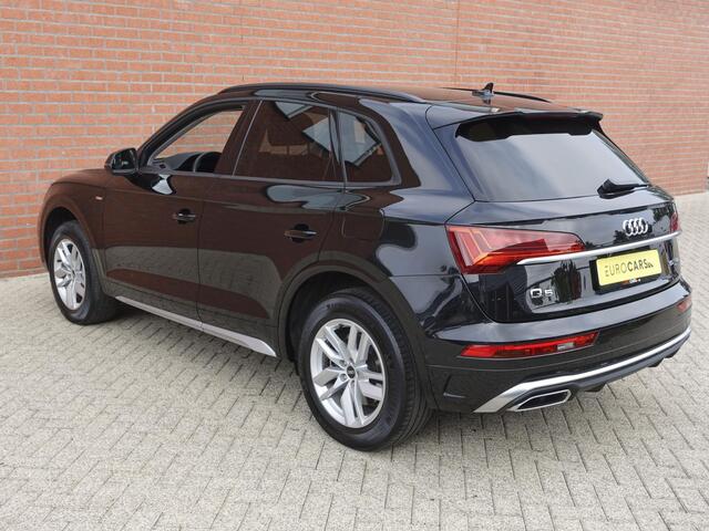 Audi Q5 50 TFSI e 300pk PHEV S Line Automaat Navigatie Camera Parkeersensoren Head Up Display Stoelverwarming LED Koplampen Cruise Control Climate Control