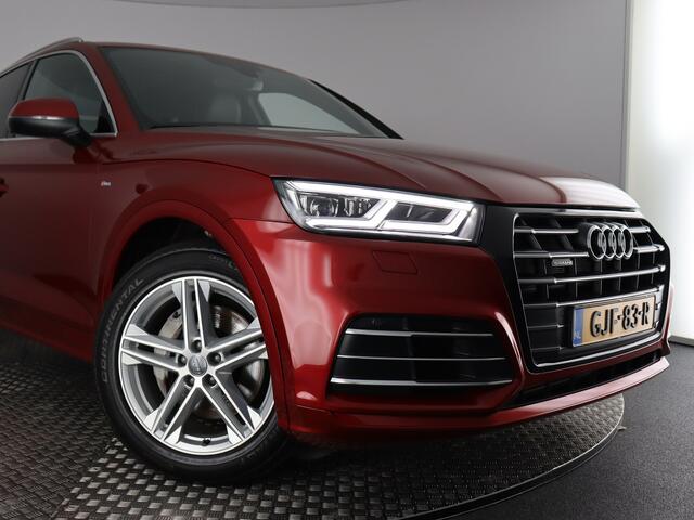 Audi Q5 55 TFSI e quattro Competition S-Line (Elek. trekhaak / Pano / Camera / Carplay / Luchtvering)