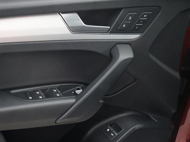 Audi Q5 55 TFSI e quattro Competition S-Line (Elek. trekhaak / Pano / Camera / Carplay / Luchtvering)