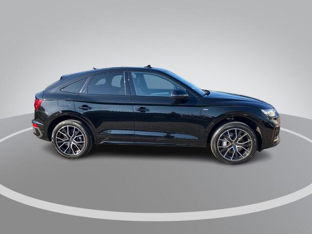 Audi Q5 Sportback 50 TFSIe 220kW/299PK S Line · Panoramadak · Camera · Drive select · Leder/stof
