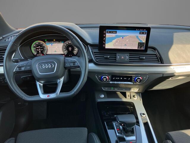 Audi Q5 Sportback 50 TFSIe 220kW/299PK S Line · Panoramadak · Camera · Drive select · Leder/stof
