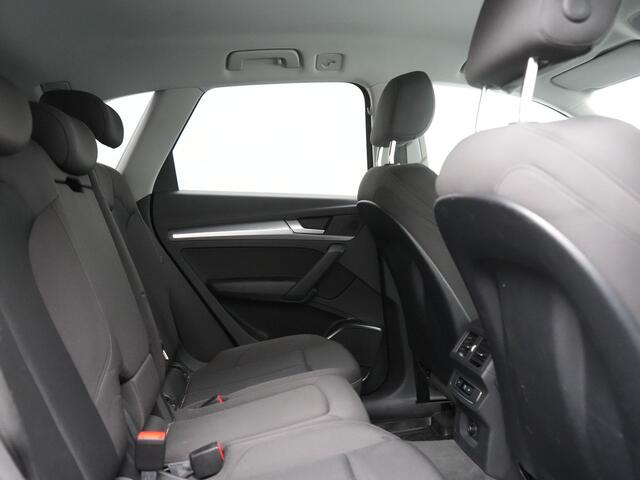 Audi Q5 50 TFSI e Quattro S edition PHEV 300pk Dealer O.H. | Trekhaak Af Fabriek | Sportstoelen Verwarmd | Keyless | 20"L.M | Apple Carplay | Virtual Cockpit | Navigatie | DAB | Plug In Hybrid |