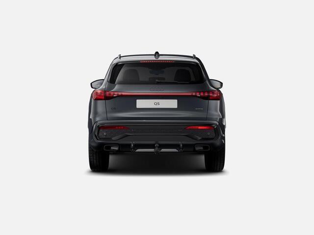 Audi Q5 2.0 TFSI e-hybrid quattro S edition Competition 367 PK · Trekhaak elek. wegklapbaar · Winterpakket · Privacy glas