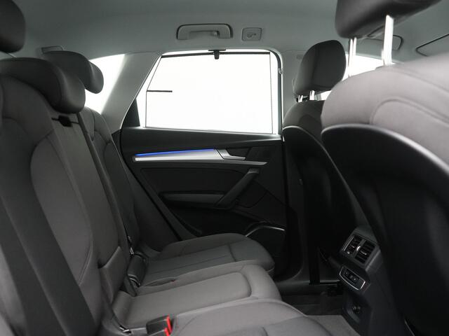 Audi Q5 50 TFSI e Pro Line PHEV 300pk Dealer O.H. | Trekhaak Af Fabriek | Camera | Voorstoelen Verwarmd | Sfeerverlichting | Virtual Cockpit | Navigatie | Cruise Control | DAB | 19"L.M | Plug In Hybrid |