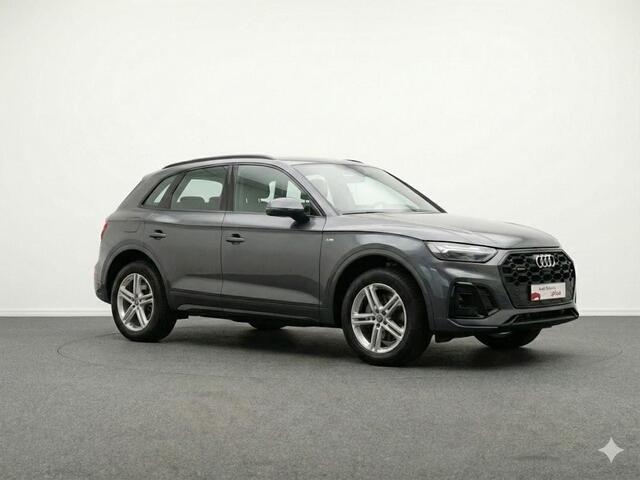 Audi Q5 50 TFSI e S edition 299pk | Panoramadak | Navigatie | Parkeercamera | Stoelverwarming | S-line interieur