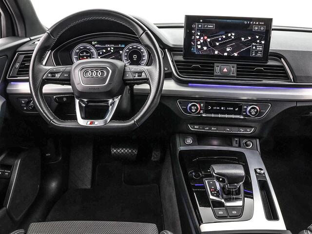 Audi Q5 50 TFSIe 299pk S-tronic S edition · Camera · Wegklapbare Trekhaak · Apple/Android Car Play · Navigatie · 20'' Inch ·