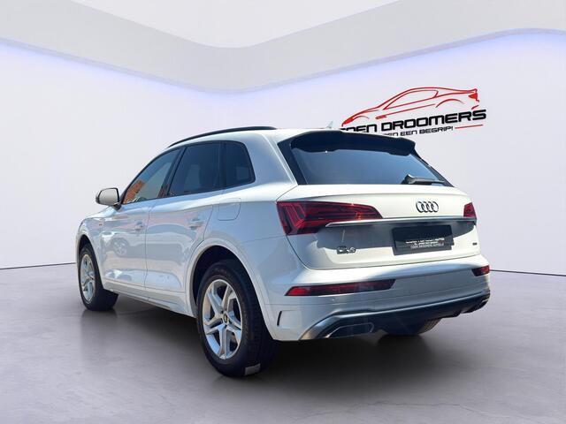 Audi Q5 50 TFSI e quattro S edition Apple Carplay/Panodak/Camera+Parksens./Elektr. Klep/Adapt. Cruise/Stoelverw./Grootlichtass./DAB+/Elektr. Trekhaak/(MET GARANTIE*)
