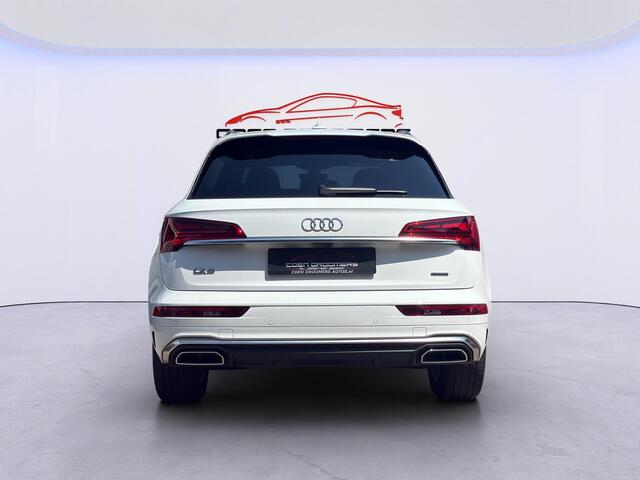 Audi Q5 50 TFSI e quattro S edition Apple Carplay/Panodak/Camera+Parksens./Elektr. Klep/Adapt. Cruise/Stoelverw./Grootlichtass./DAB+/Elektr. Trekhaak/(MET GARANTIE*)