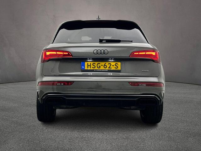 Audi Q5 50 TFSI e 300 PK quattro S edition Competition | 20-Inch | Zwart-Optiek | Tour-Pack | Matrix | Sportplus-Stoel | Elek.verstl-Stoelen | Ambient-Light | Privacy-Glas |