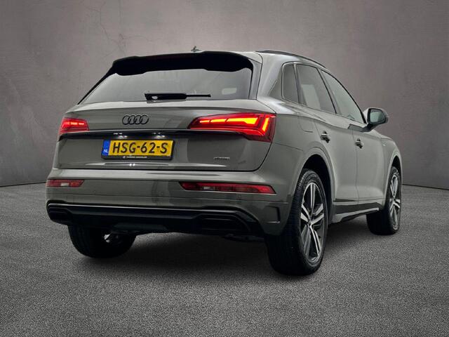 Audi Q5 50 TFSI e 300 PK quattro S edition Competition | 20-Inch | Zwart-Optiek | Tour-Pack | Matrix | Sportplus-Stoel | Elek.verstl-Stoelen | Ambient-Light | Privacy-Glas |