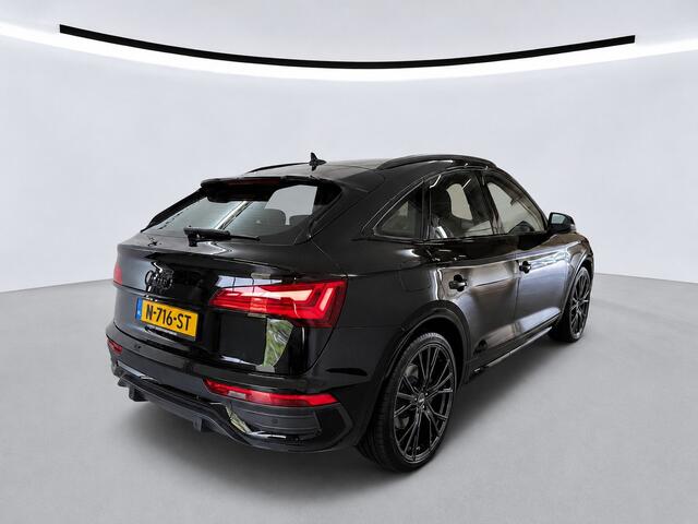 Audi Q5 Sportback 50 TFSI e S edition S-Line | Luchtvering | RS Seats | Stoelverwarming | Ambiance Verlichting | Camera | Cruise Control | Navigatie | Apple Carplay | Keyless | Trekhaak | Matrix LED |