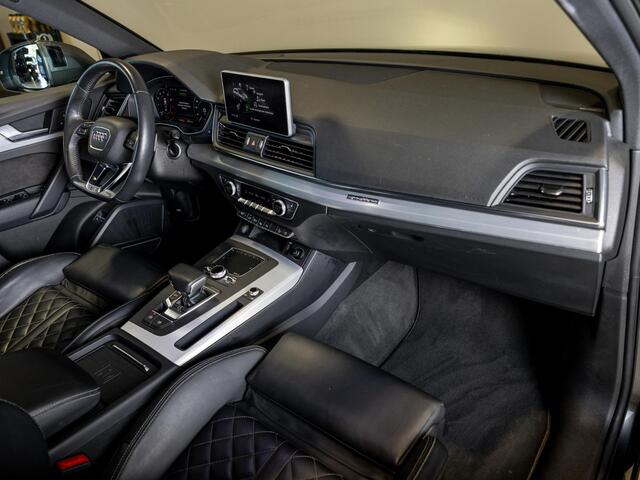 Audi Q5 55 TFSI e quattro Competition 367pk / Panorama dak / Adaptieve cruise control / Stoelverwarming / Dodehoekdetectie / Achtertuitrijcamera / Apple carplay /