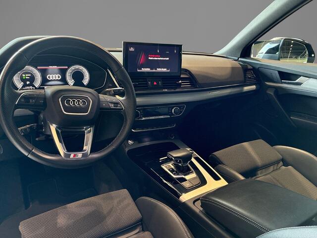Audi Q5 Sportback 50 TFSI e 299pk S edition Competition · 360 gr Camera · Apple/Android Car Play · Adaptive Cruise Control · 21'' Velgen · Alarmklasse 3+5 · Garantie t/m 10-03-2027 of 100.000km