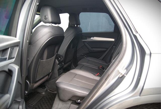 Audi Q5 55 TFSIe 367PK Quattro 2xS-Line Virtual/memory/matrix/carplay/keyless