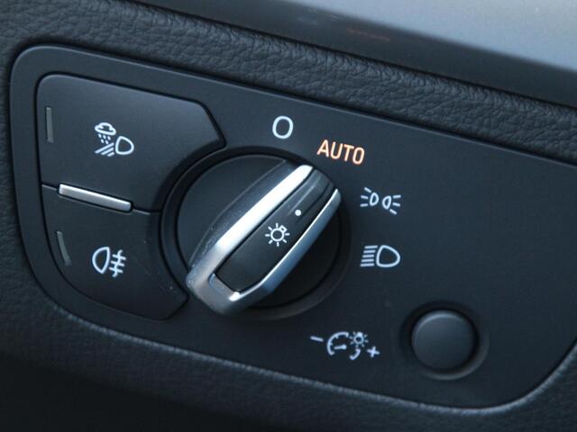 Audi Q5 50 TFSI e S edition | Trekhaak | Matrix LED |